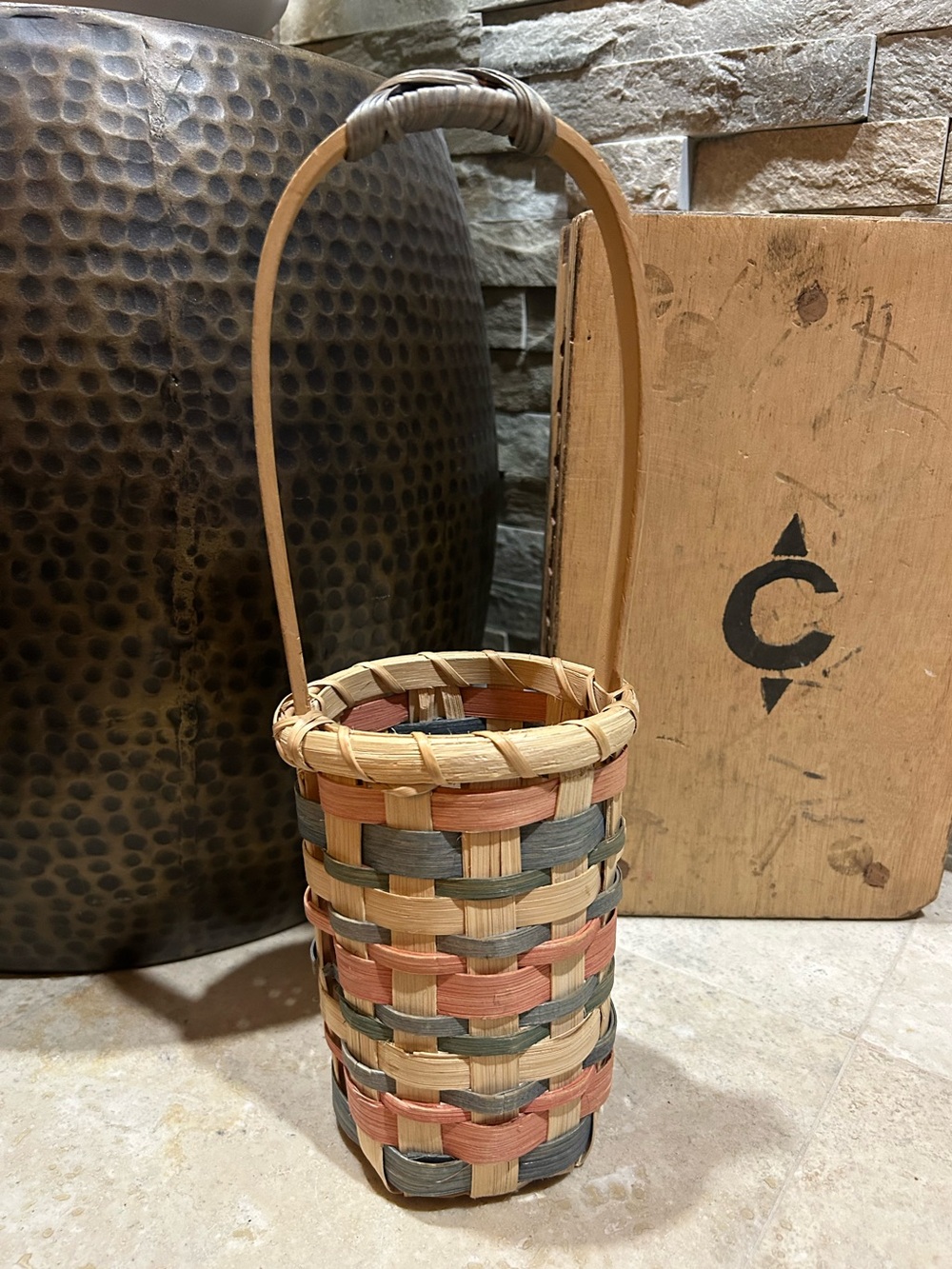 Vintage single-handled woven splint wood wine basket